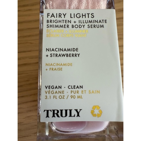Truly Fairy Lights Shimmering Body Serum - Picture 3 of 4